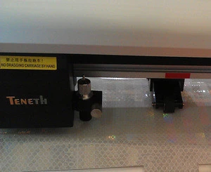 Contour Cut/Vinyl/Paper Sticker/Huge Pressure Cutting Plotter in Paper Processing Machinery.