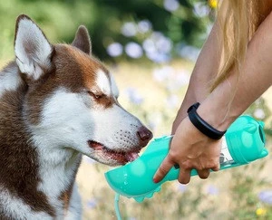 Factory Wholesale Fast Dispatch 300ML Outdoor Pet Drinking Cup Dispenser Portable Dog Water Bottle for Walking Travel