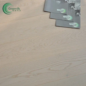 Non-slip engineered wood floor oak timber flooring wire brushed natural look light natural color