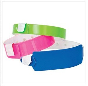 PLASTIC DISPOSABLE BRACELETS with your 1 color printed LOGO