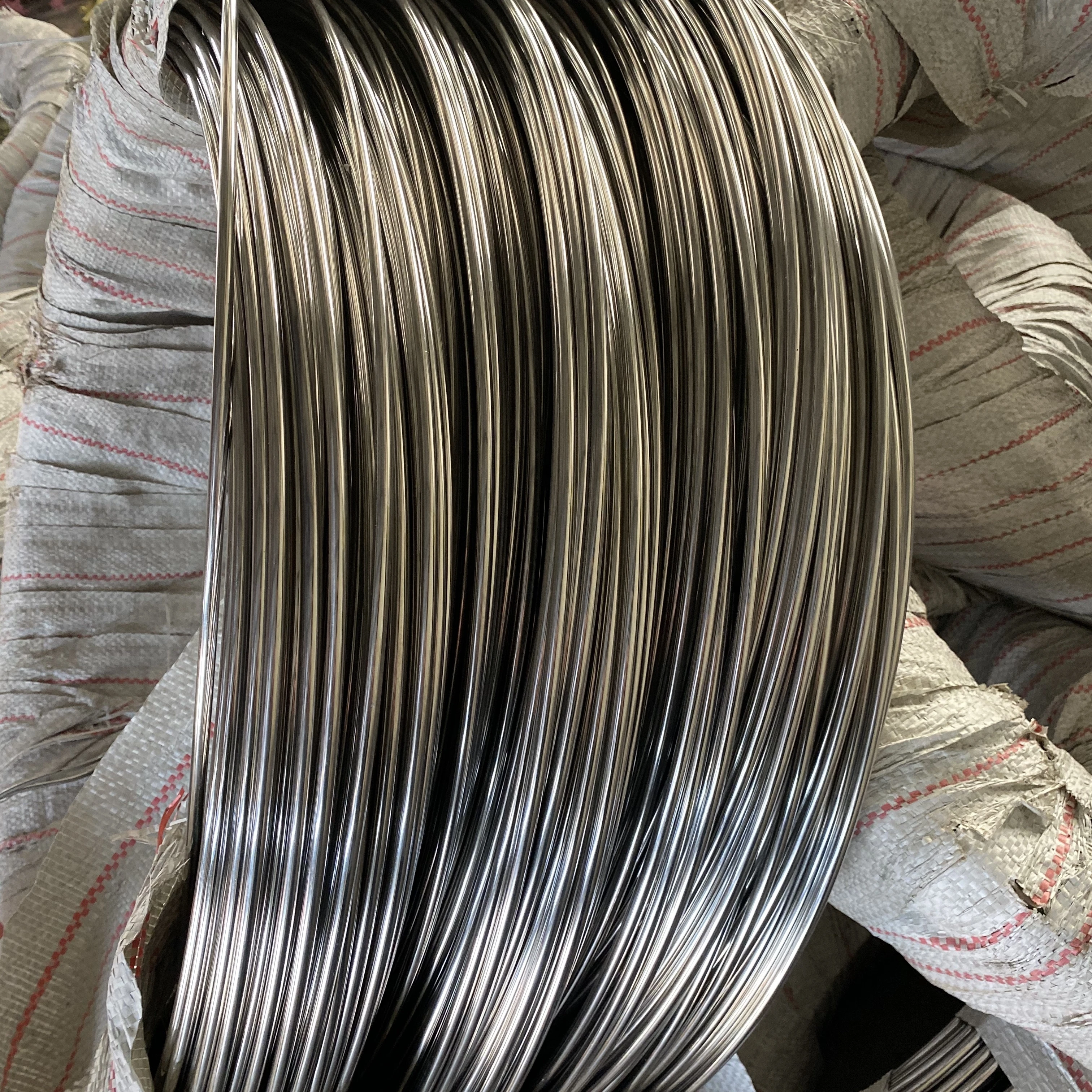 Supplier Custom Hot Rolled Zinc 0.2mm 0.5mm 1mm  2mm 304 316 410 420 Rope Stainless Steel Wire