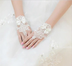 Beautiful Fashionable Fingerless New Style Wedding Lace Bridal Gloves