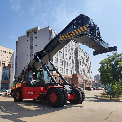 Chinese New Port Machine Container Stacker Forklift Imported Engine EPA Engine 45 Ton Reach Stacker For Containers