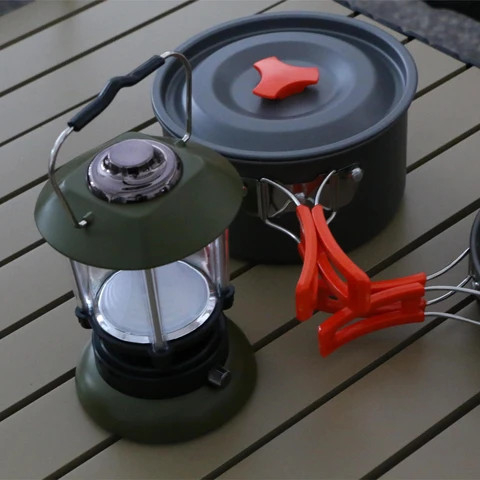 Decorative Retro Kerosene Lamp Antique Camping Lantern Vintage LED Outdoor Tent Light Kerosene Camping Light