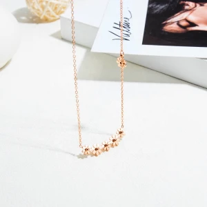 High polished rose gold daisy necklaces beautiful flower shape pendant necklace custom supported