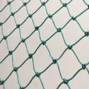 PE knotted knotless net cloth  fishing net anti-bird netting safety netting