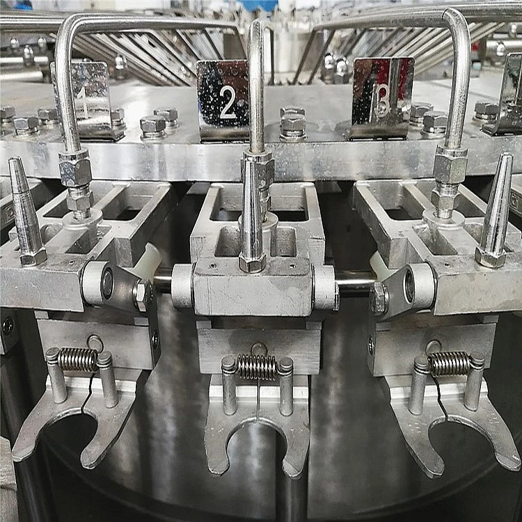 Soda Water  Manufacturing Filling Equipment Bottle Carbonated Gas Drink   Bottling machine