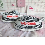 Wholesale Average size Yeezy Plush Unisex Sneaker Warm Indoor Animal Slippers
