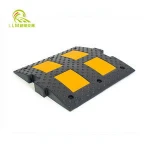 Wholesale Russian style 500mm traffic safety reflective rubber speed bump