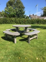Rondo picnic table