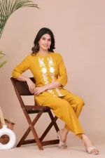 Best Offers Pure Cotton Made Kurti with 3/4 Sleeves & Modern Designed Casual Dress For Girls & Women Wearing Dress