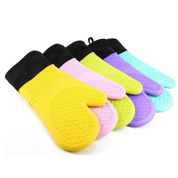 Christmas Design Cooking Gloves Heat Resistant to 500 F Non Slip Kitchen Silicone Rubber Oven BBQ Mittens
