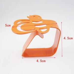 Cute Bee Design Metal Table Cloth Clip With Spray Painting