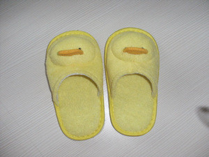 embroidery children&#039;s slippers