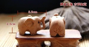 Engraving small wooden elephant Wood carving animal crafts