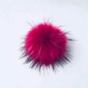 Factory wholesale raw or dyed large faux fox raccoon fur pom poms for beanie hats/faux fur pompom