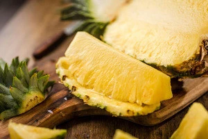 FRESH PINEAPPLE WITH HIGH QUALITY, TOP CHEAP PRICE NOW