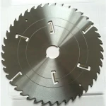 Industrial thin-kerf multi-rip circular saw blades with rakers