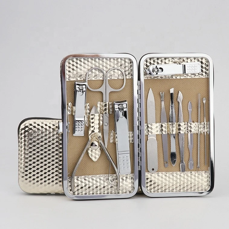 Luxurious Deluxe Flash Gold Case 12 piece Nail Clipper Set Manicure Pedicure Stainless Steel Manicure Grooming Nail Tool Kit