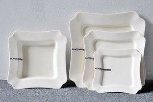 New Designed Square White Ceramic Dinnerware Porcelain Dinner Set