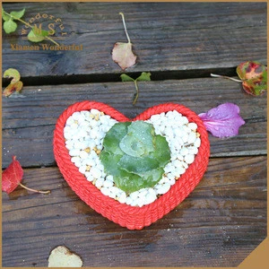 Retail Garden decor polyresin heart shaped flower pot succulent planter