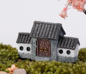 Small decoration house resin miniature houses figurine for garden ornament