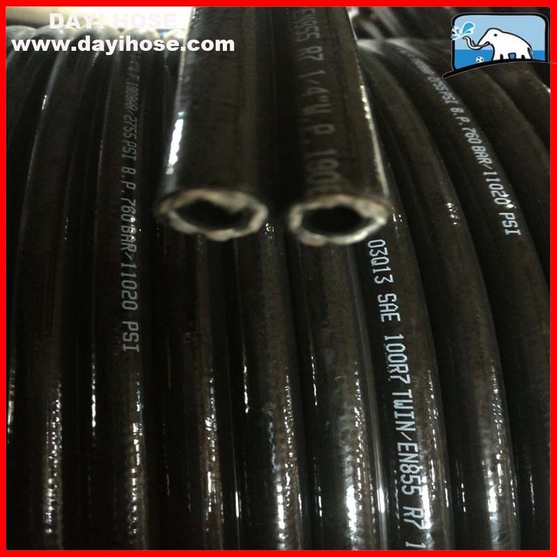 China Supplier Smooth Surface Rubber Welding Hose Oxygen Acetylene Lpg Twin Hose SAE100 R7/R8