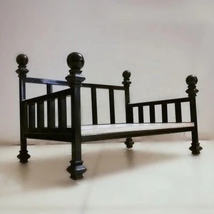 European Old Style Iron Pet Bed, Stock Iron Dog Bed