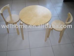 F5101 Kids table and chair