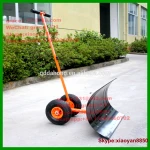 factory wholesale Retractable manual handy snow push shovel with wheel tool cart push snow shovel snow blade