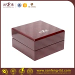 Handmade watch boxes cases with lacquered glossy finishing