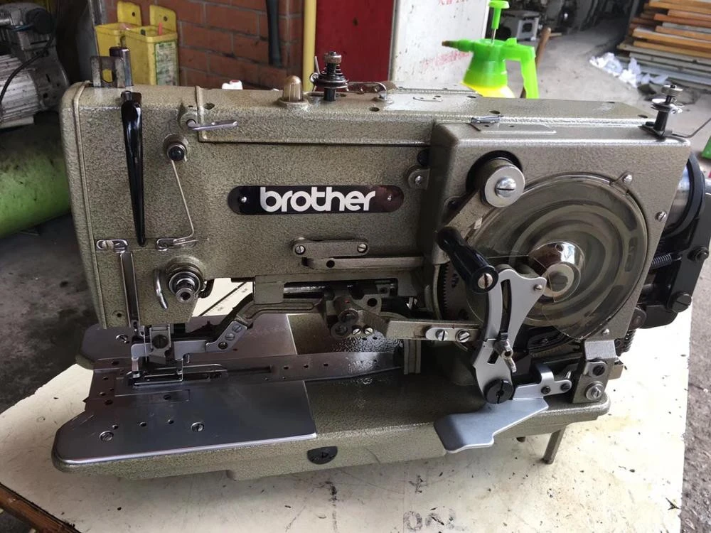 Japan Brother 814  Used  Buttonholing Sewing  Machine