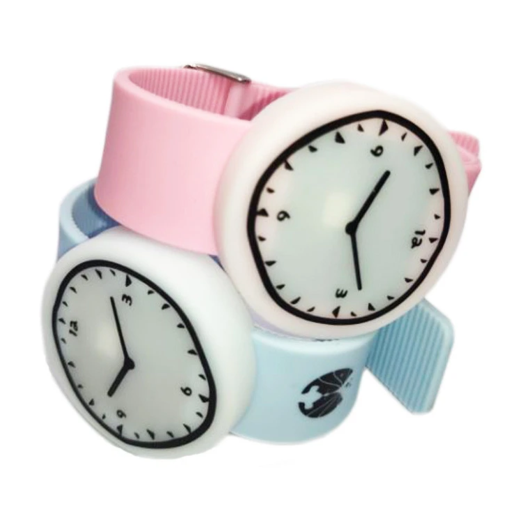 Made in China classic style kids watch fashion colorful silicone watch band strap manufacturer