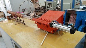 middle frequency induction heating device