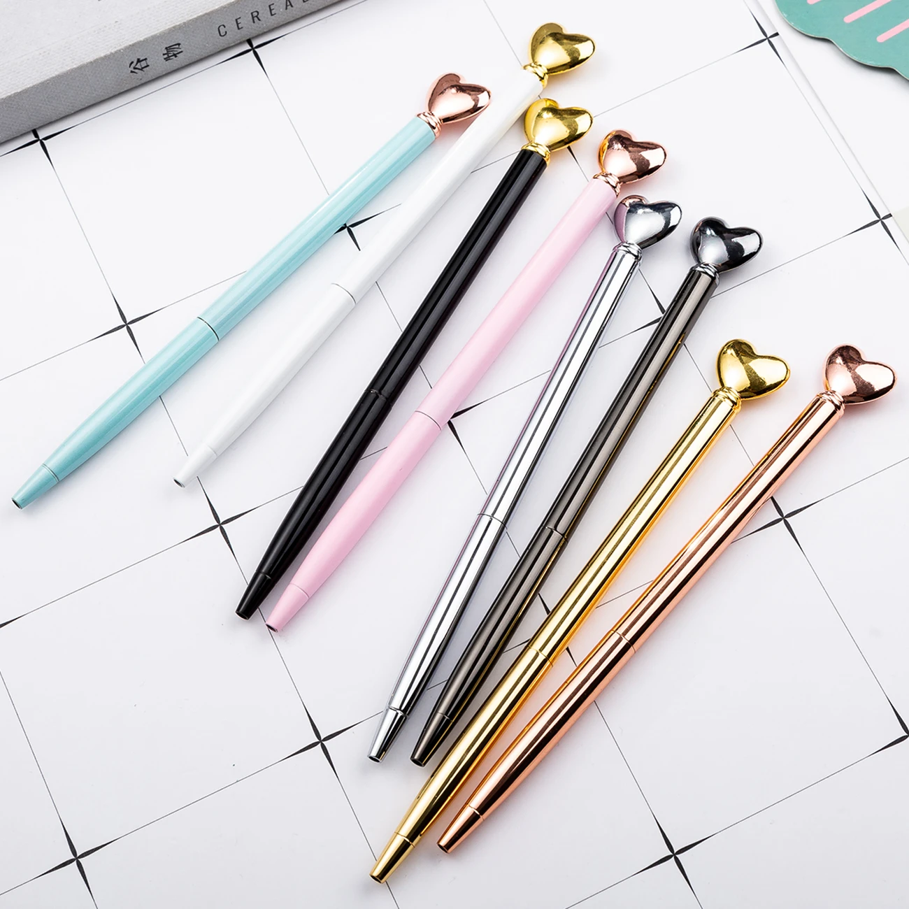 Newest Design Beauty Promotional Items Pens on Top Love Heart Shape Wedding Gift Pen Twist Metal Pen