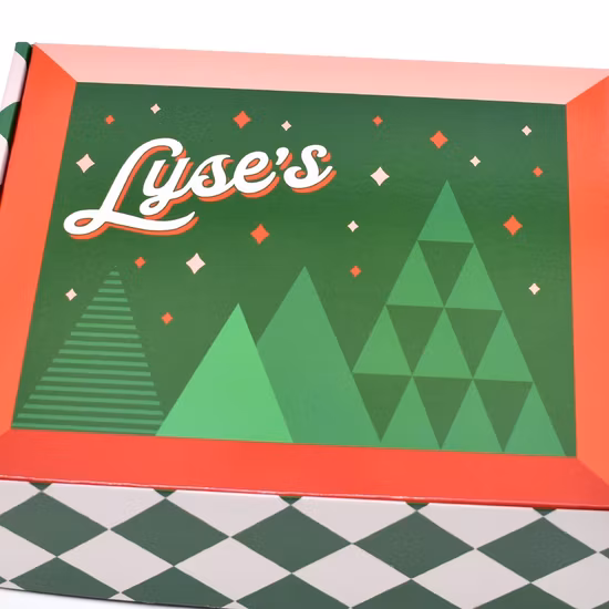 Import Custom Logo Cosmetic Set Packaging Box Skin Care Serum Shipping Box Shampoo Mailer Box from China