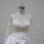 Special Tailor-made bridal gown gorgeous with satin&veil fabric wedding gown