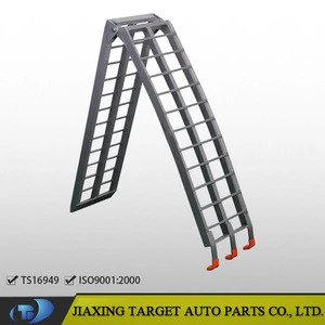 TS16949 certification aluminum folding arched ATV ramp