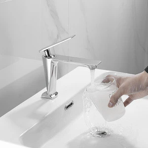 WANFAN Deck MountXY-2001L single handle basin faucet brass bathroom faucet accessory Chrome Basin Faucet