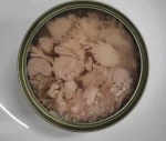 Canned tuna chunks in brine
