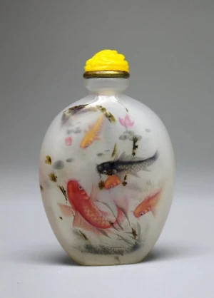 Snuff bottle, Chinese Reverse inside painted snuff bottles