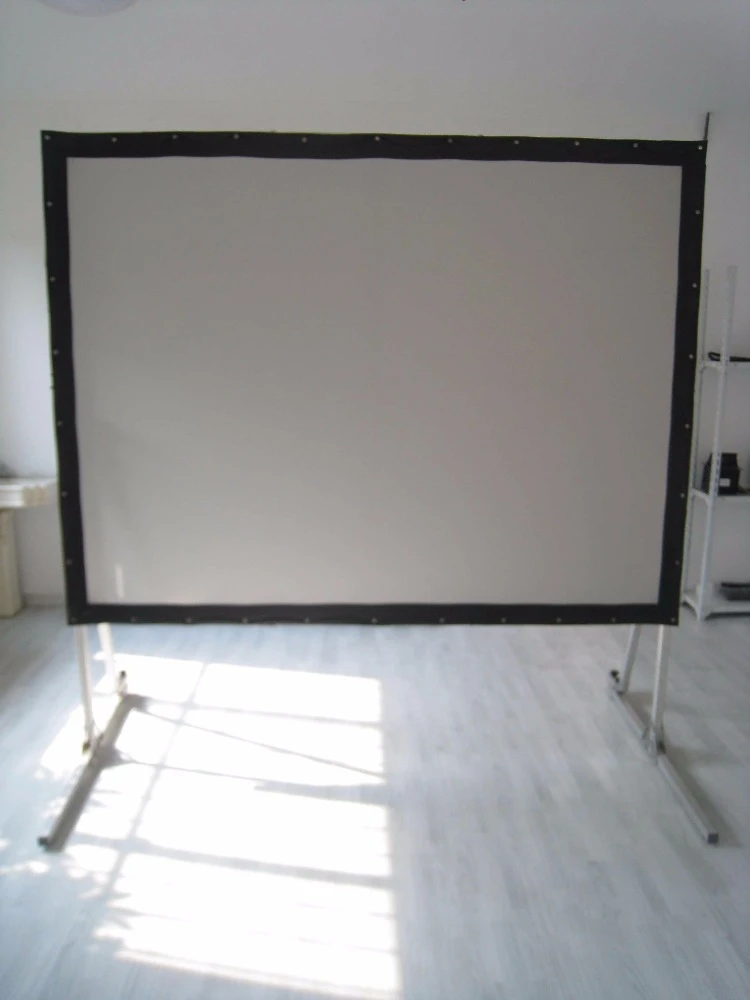 150" fast folding screen with wheels