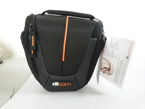 customized red polyester dslr camera zipper bag with Rubber Badge