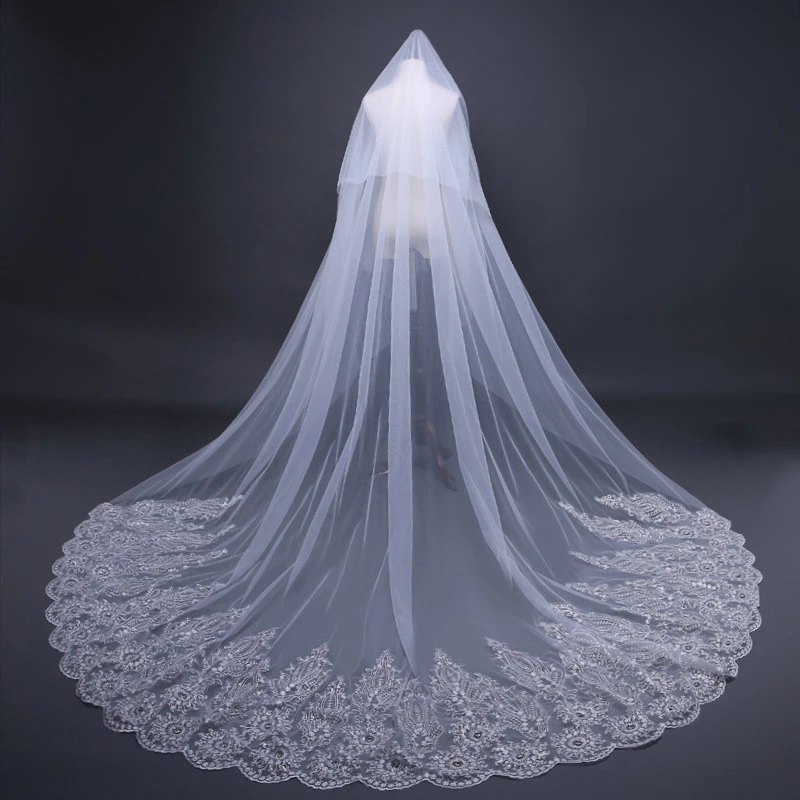 Elegant sparkle 3.5m Two-Layer Lace Edge Popular Wedding Accessories Bridal Wedding Veils with comb