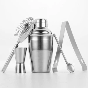 Factory direct 550ml stainless steel bar tools boston cocktail shaker set,Bartender Cocktail Shaker With Jigger And Filter