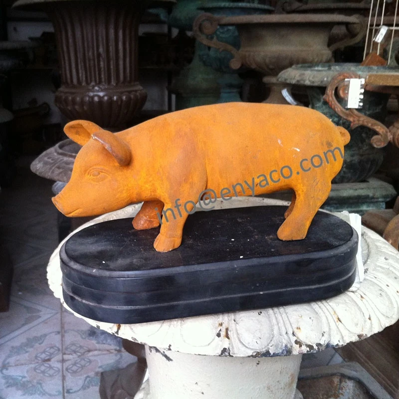 Factory Direct Cute Popular Wholesale Metal Garden Farm Animal Decorative Pig Statue