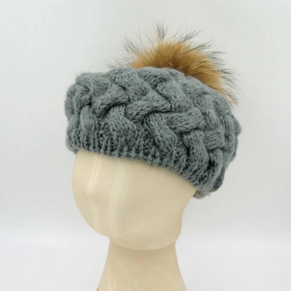 New Fashion Ladies Warm Winter Cable Knitted Women Beret With Fur pom pom Hat