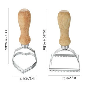 New Italian Round and Square Pasta Cutter Kitchen Pasta Mold Tool Ravioli Stamp Cutter With Beach Wooden Handle