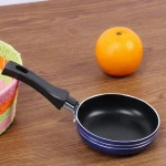 Origin source 12CM Mini frying pan fried egg fried steak wholesale daily necessities thickened non stick pan frying pan