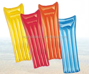 PVC inflatable air mattress/beach air mattress